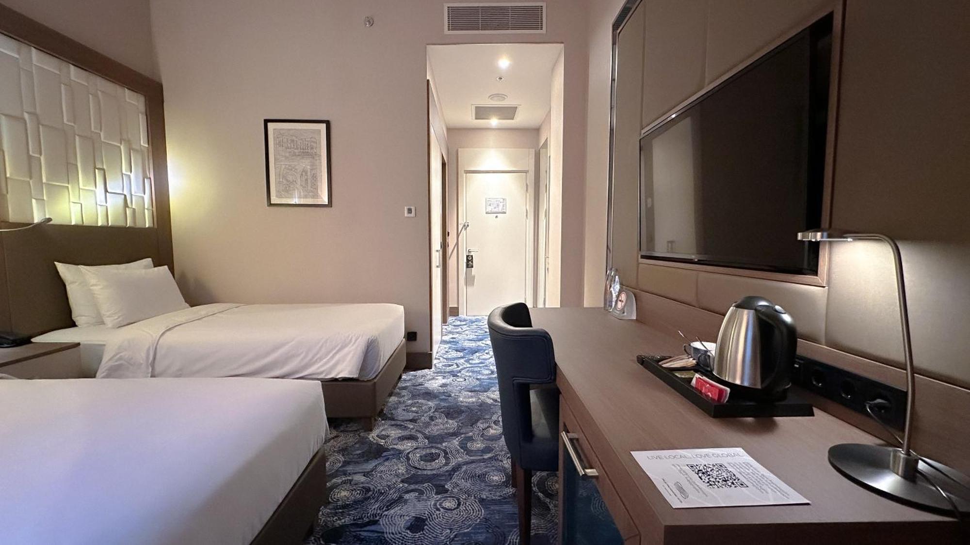 Tbilisi Philharmonic Hotel By Mercure Room photo