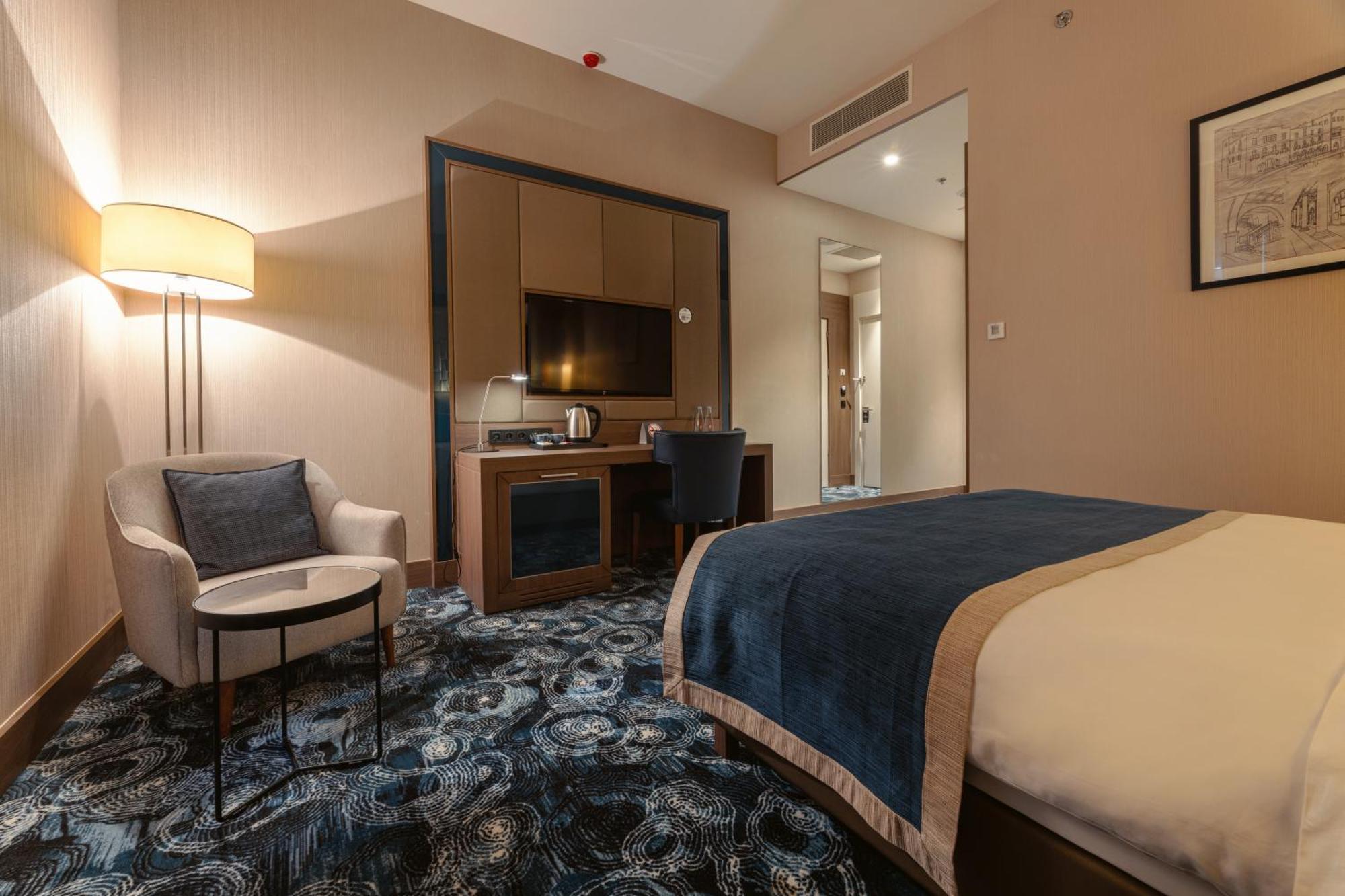 Tbilisi Philharmonic Hotel By Mercure Exterior photo